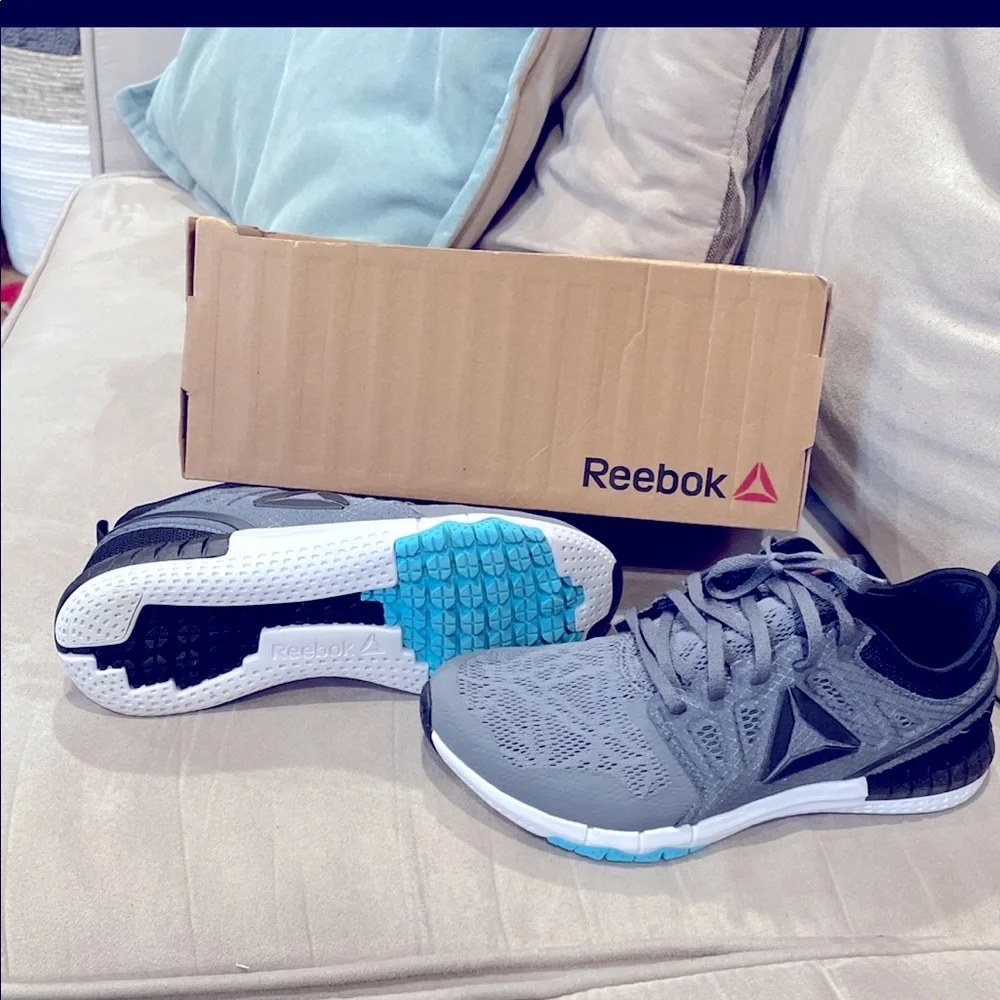 Like New Reebok - Picture 1 of 2
